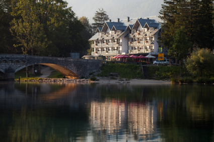 hotel jezero bohinj