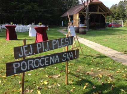 lokacija hervol za poroke, zaključene družbe