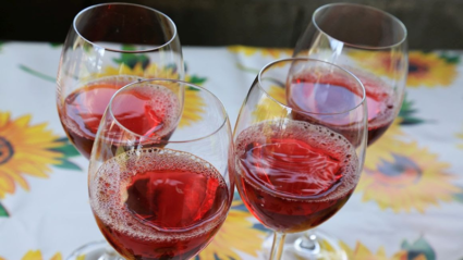 vino zakšek