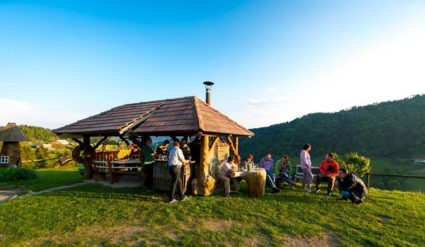 Izletniška kmetija Ravničan