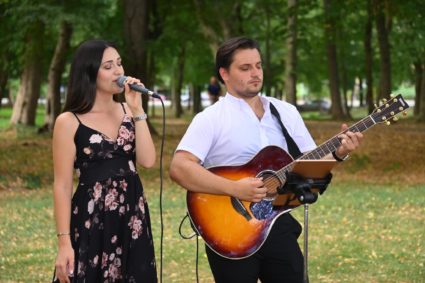 Larisa Sreš & Skupina Avantura