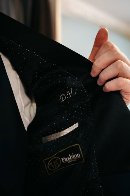 moška poročna obleka