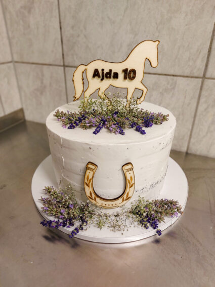 poročna torta Logatec