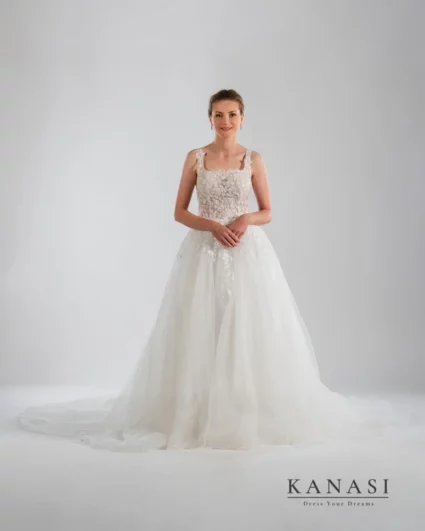 https://kanasi.si/collections/porocne-obleke