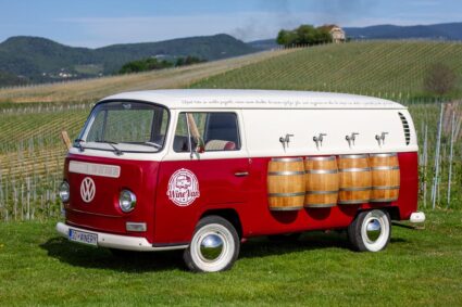 Potujoča vinska fontana Wine Van