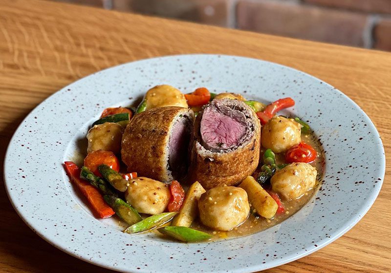 poroka na kozjanskem dvoru