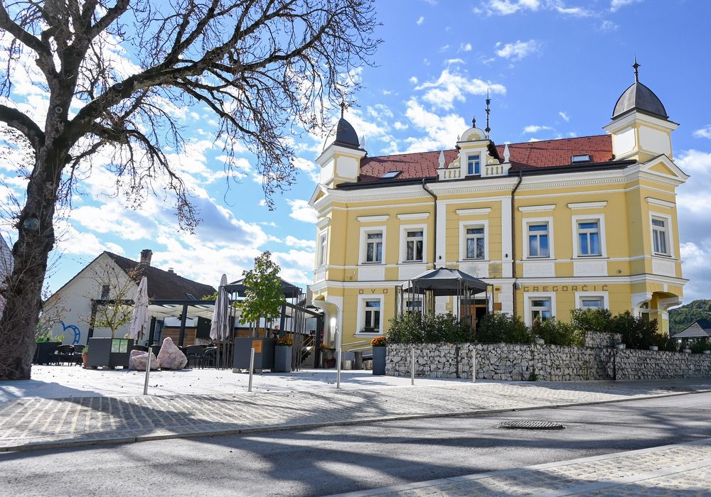 poroka v Kristalni Dolini