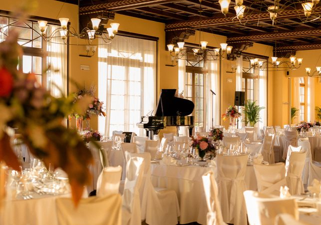 wedding in Postojna cave
