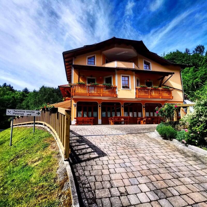 turistična kmetija Peternelj