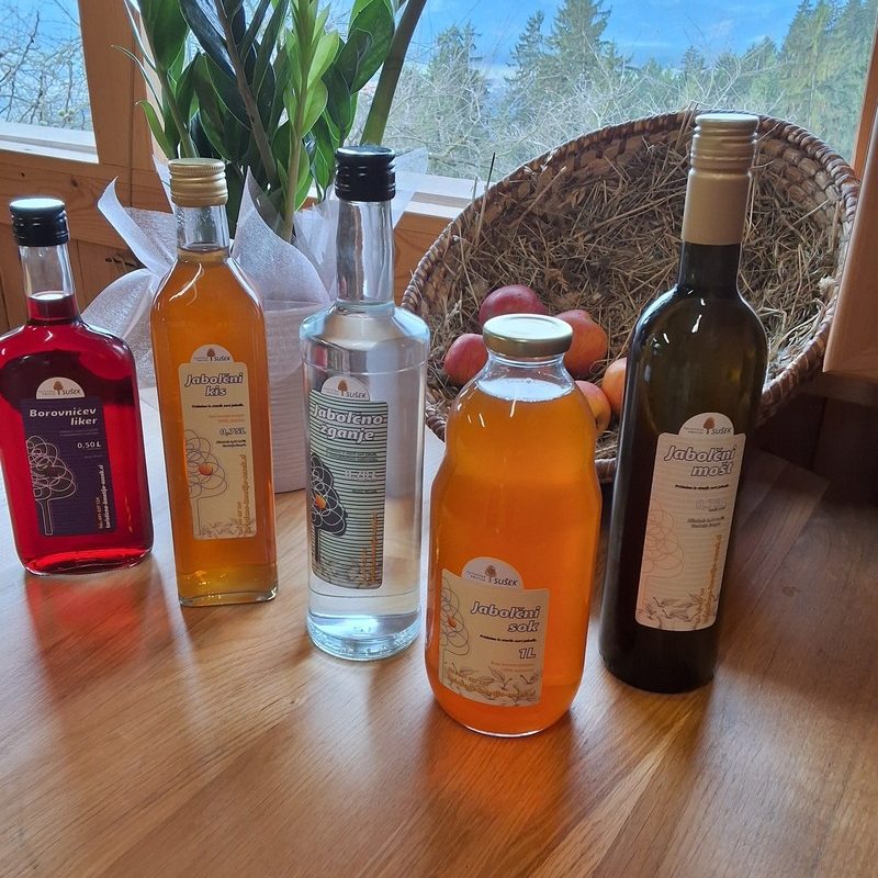 praznovanje rojstnega dne na turistični kmetiji v Muti